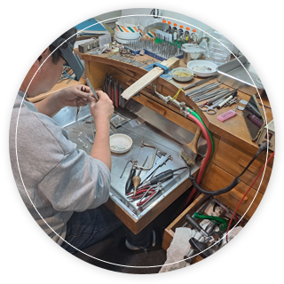 자체 공장 보유